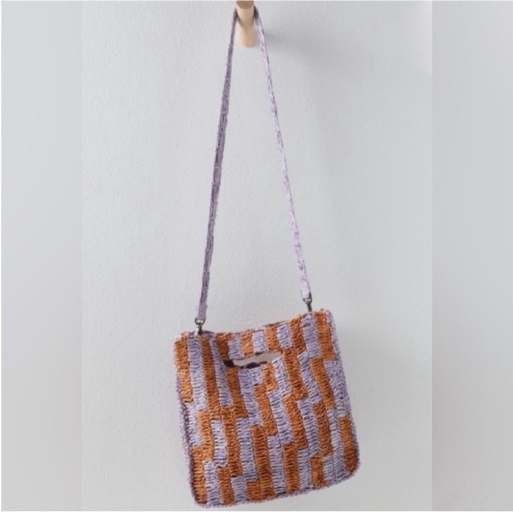 Free People Brunch Date Clutch removable Shoulder Strap NWOT - Picture 4 of 8